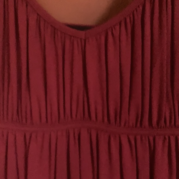 LIKE NEW! The Limited Tank - Picture 4 of 9